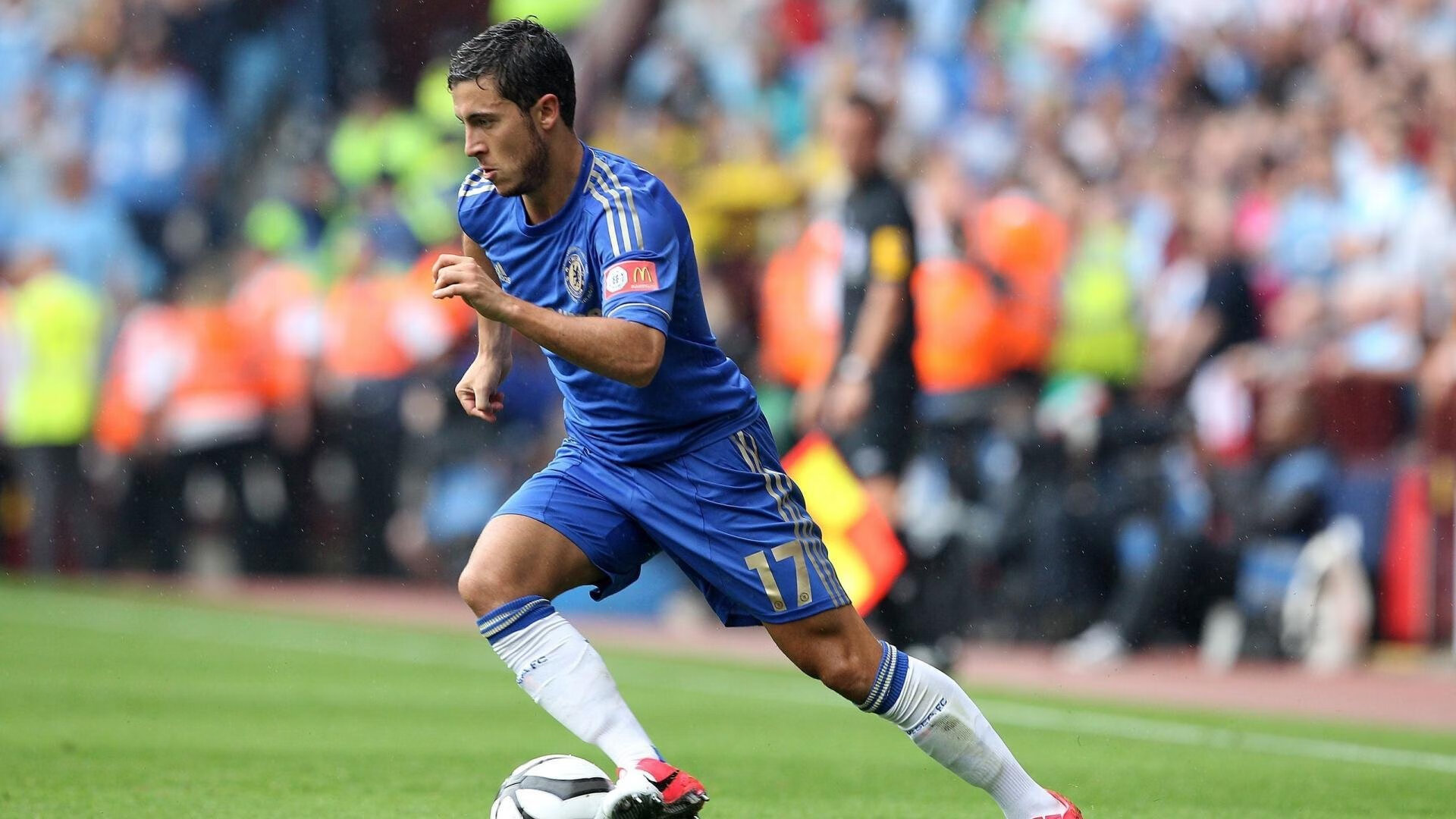 《赛事直播全解析：从画面到配音的每一细节》，赛事录播